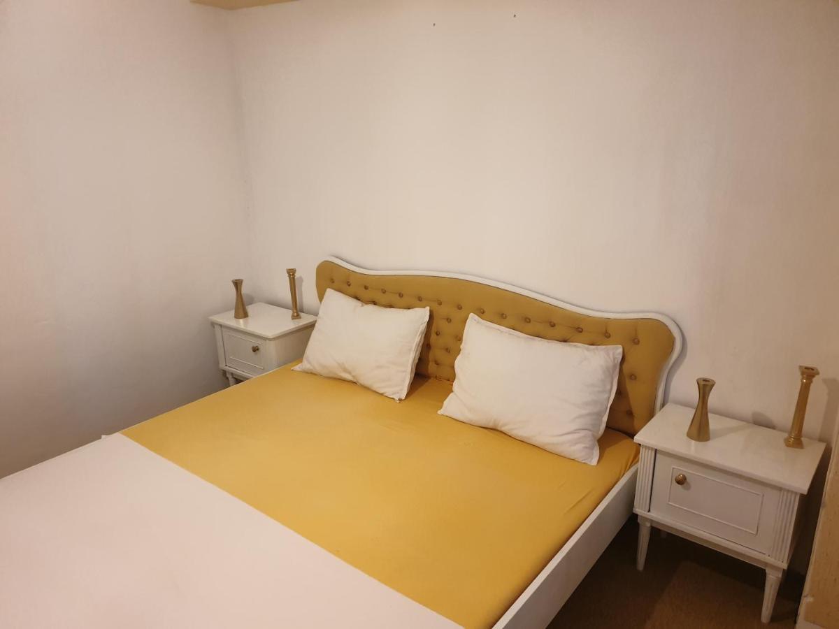 Merchantee Apartment Obor Bukares Bagian luar foto